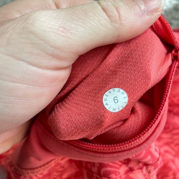 2021 lululemon seawheeze short - Picture 3 of 3